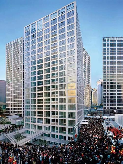 建外SOHO - 现代建筑封面图